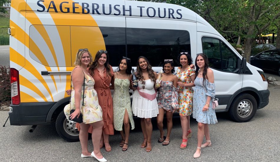 Ladies & WHITE Ladies & WHITE