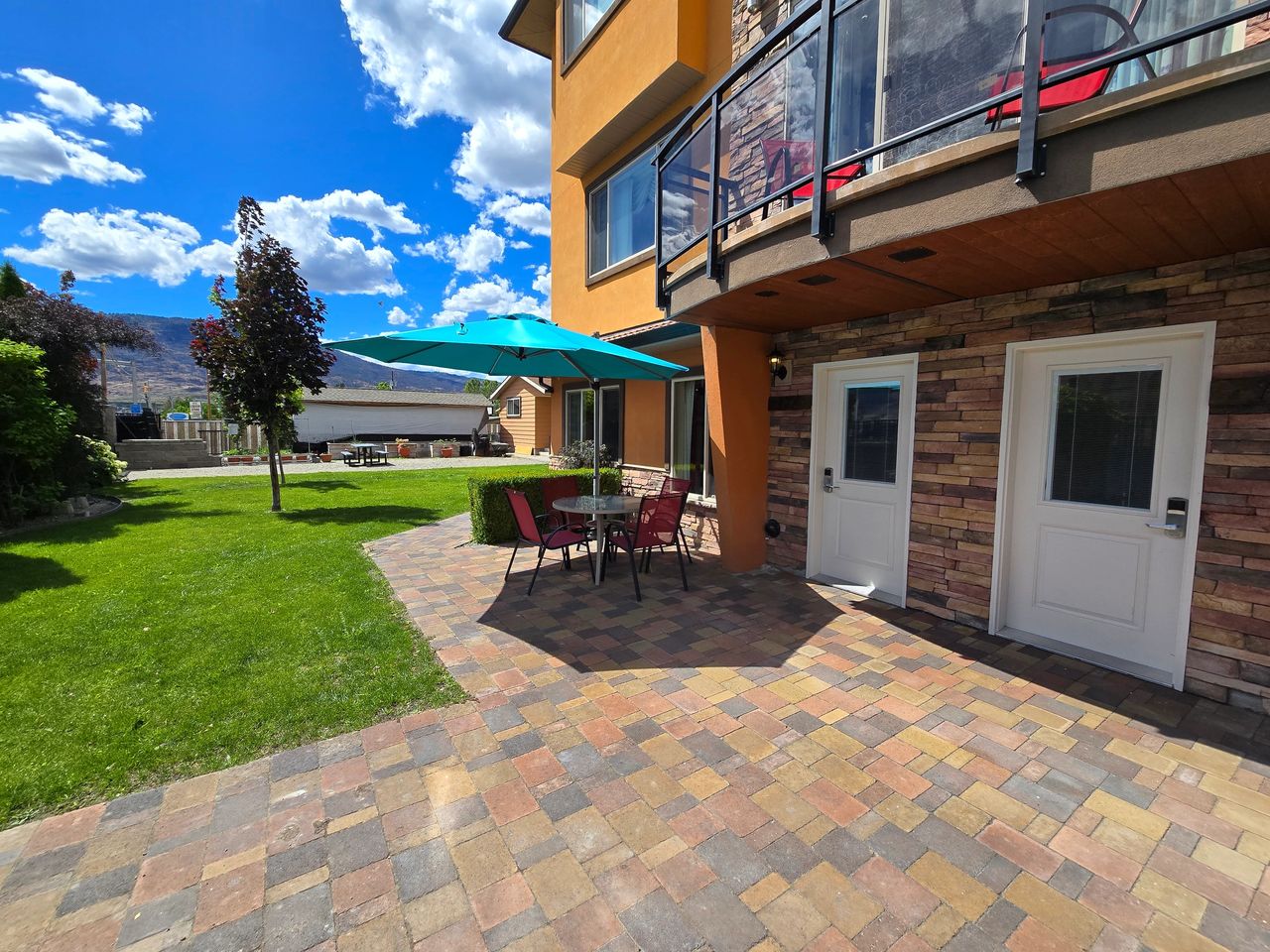 Sagebrush Tours Partners with Sahara Courtyard Inn & Suites to Launch Sip, Stay & Save with Sagebrush